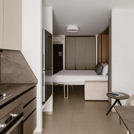 Πανσιόν The 3*